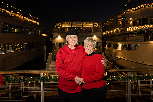 Christmas Boat Parade Newport Beach - Mojo Yacht-002