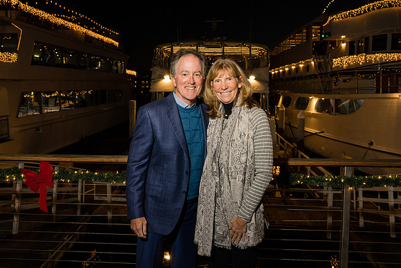 Christmas Boat Parade Newport Beach - Mojo Yacht-007
