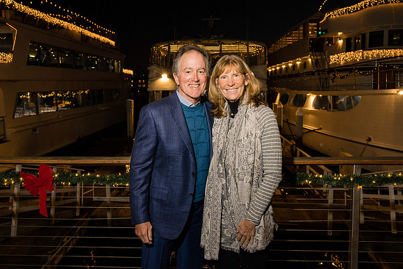 Christmas Boat Parade Newport Beach - Mojo Yacht-006