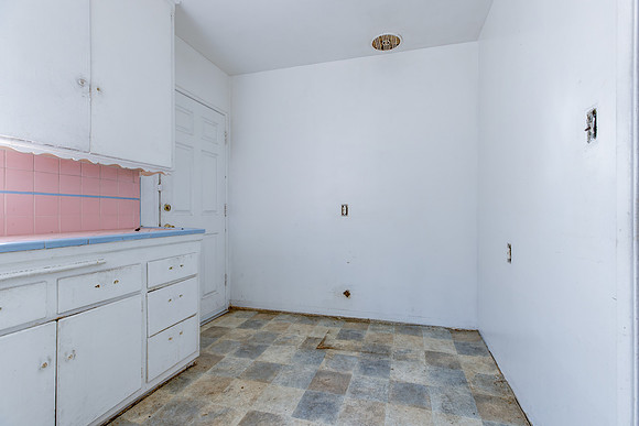 7835 S Normandie Ave-026