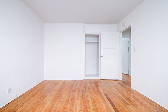 2011 Cedar Ave Long Beach Interior-027
