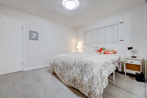 627 Grant St Interior-009