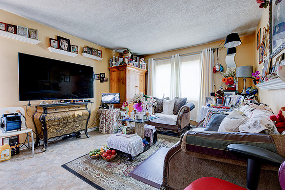 1343 W 96th St-053