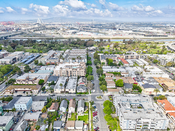 326 Daisy Ave Long Beach-010