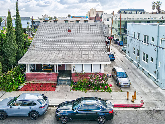 326 Daisy Ave Long Beach-019