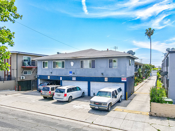 6454 Lexington Ave-001