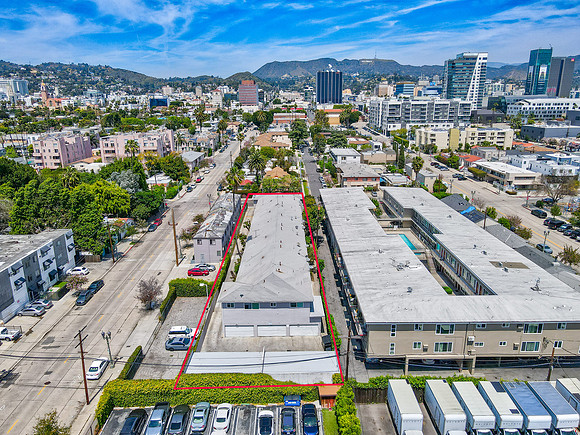 6454 Lexington Ave-019