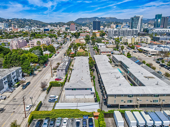 6454 Lexington Ave-020