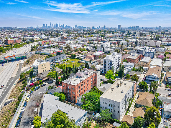 5617 La Mirada Ave-012