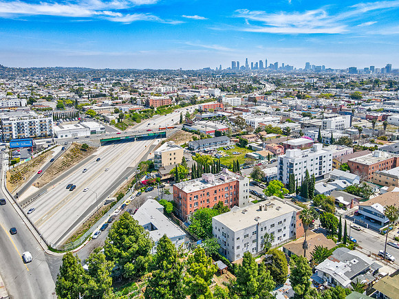 5617 La Mirada Ave-014