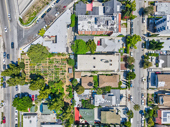 5617 La Mirada Ave-017