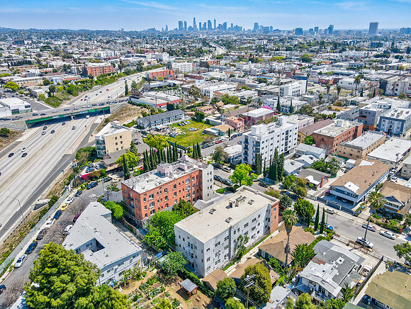 5617 La Mirada Ave-022
