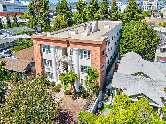 5617 La Mirada Ave-024