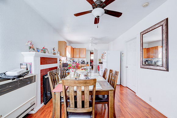 535 W Olive St Inglewood-028