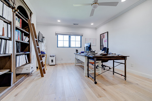 Interior 1852 6th St-94