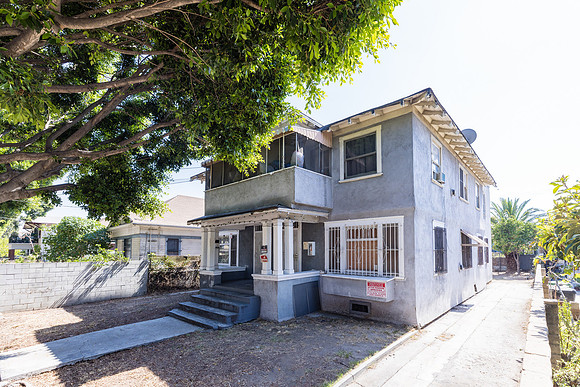 1444 W 22nd St-Exterior-008