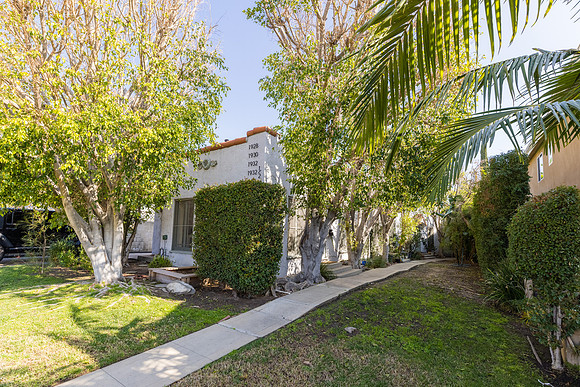 1928 Rosalia Rd  Los - Real Estate Photographers Los Feliz-001