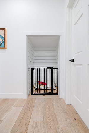 Interior 1852 6th St-103