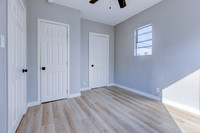 187 W 41st St -018