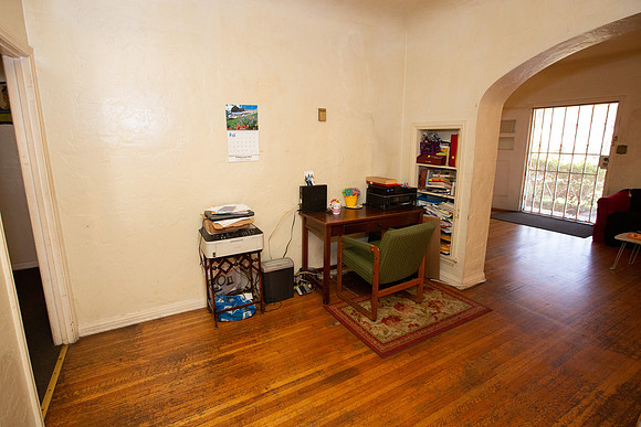 532 S Flower St-108