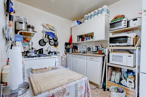1343 W 96th St-054