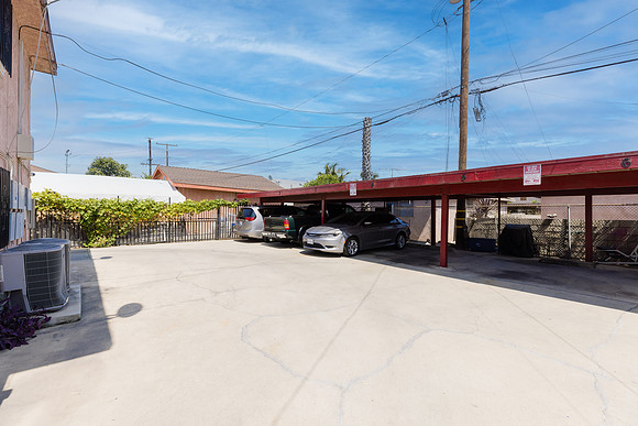 Exterior 1343 W 96th St-001