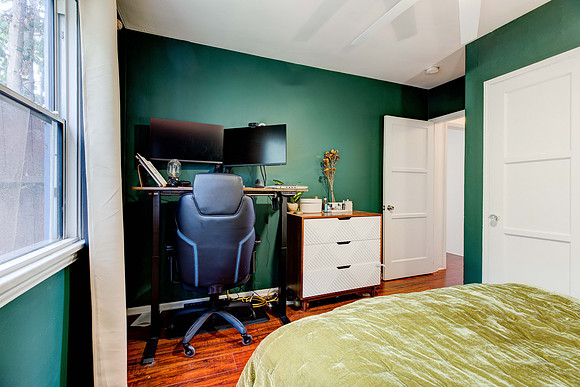 Interior 616 Sheldon Street-057