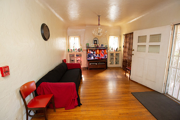 532 S Flower St-110