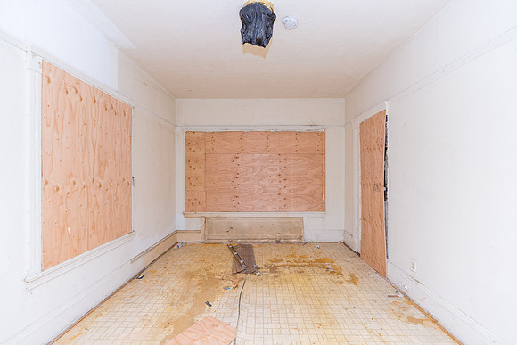 1444 W 22nd St-029