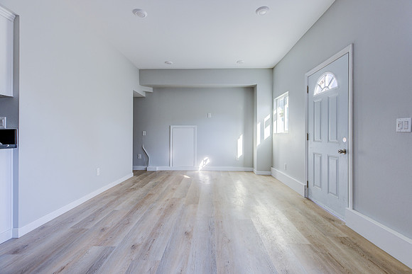187 W 41st St -031