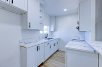 187 W 41st St -009