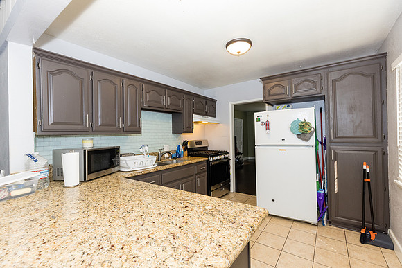Real Estate Photographer Bellflower 10268 Muroc St-021