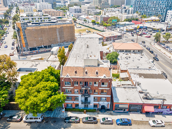 71 S Rampart-002