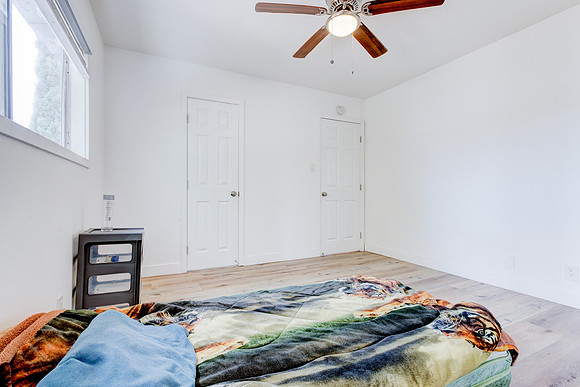 1720 Cerritos Ave-014