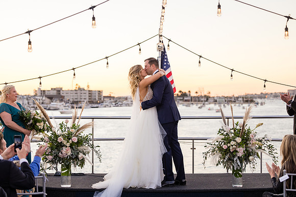 Wedding Photos Endless Dreams - City Experiences By Hornblower-474