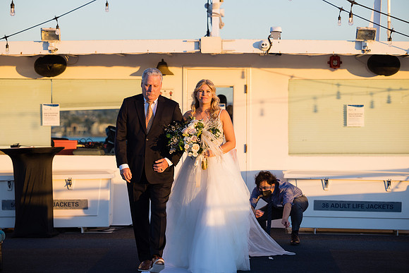 Wedding Photos Endless Dreams - City Experiences By Hornblower-380