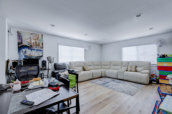 1720 Cerritos Ave-047