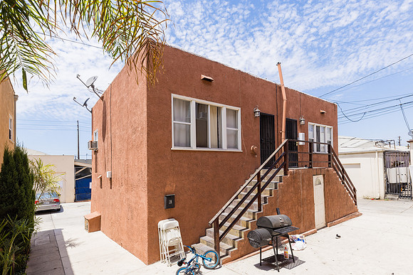 1409 Magnolia Ave Front-009