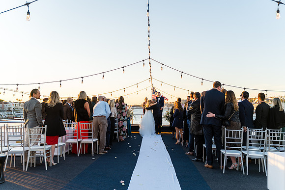 Wedding Photos Endless Dreams - City Experiences By Hornblower-394