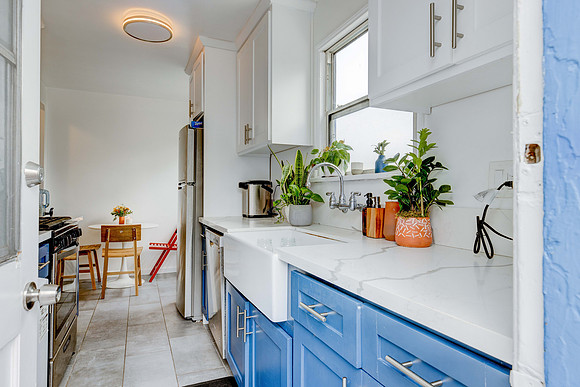 Interior 616 Sheldon Street-059