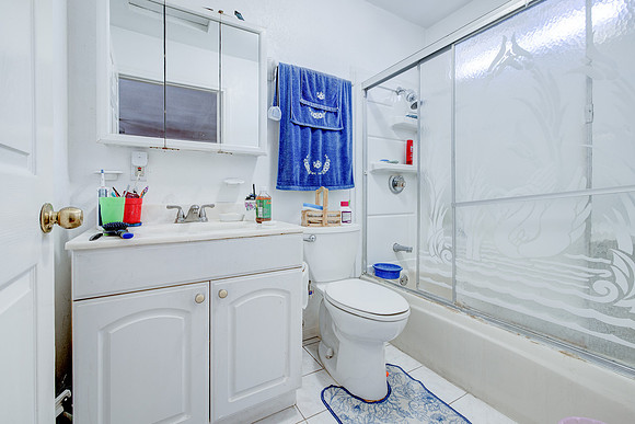 535 W Olive St Inglewood-015