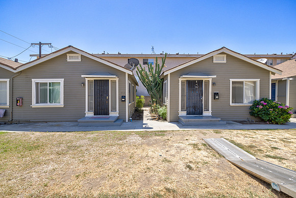 812 Myrtle Ave Exterior-024