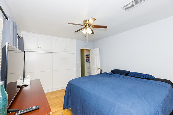 Real Estate Photographer Bellflower 10268 Muroc St-048
