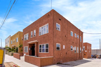 1409 Magnolia Ave Front.2