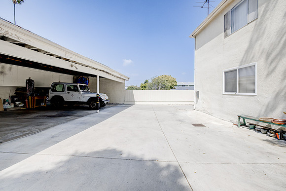 627 Grant St Interior-032