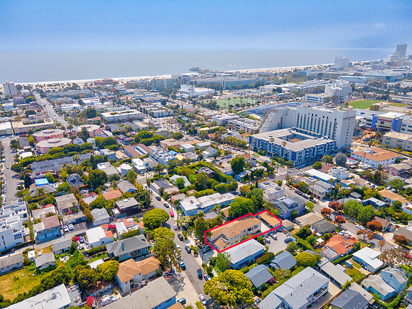 627 Grant St Drone-012