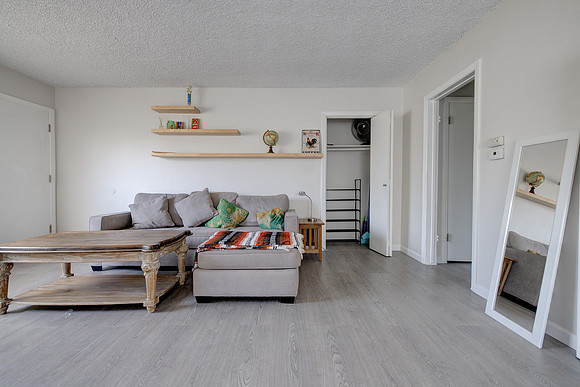627 Grant St Interior-010