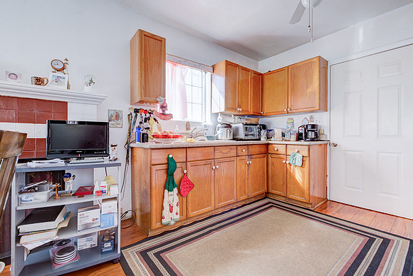 535 W Olive St Inglewood-037
