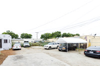 8715 Hooper Ave--018