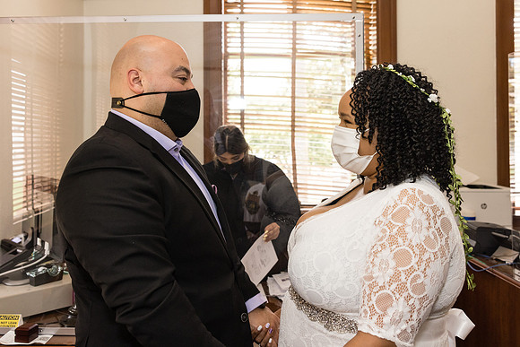 Old Orange County Courthouse Wedding Photos-011